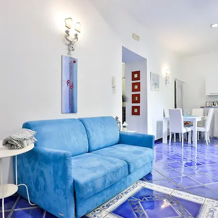 My House Carlo Iii Square Apartment *
